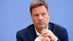 Немцы кричат "проваливай" министру экономики