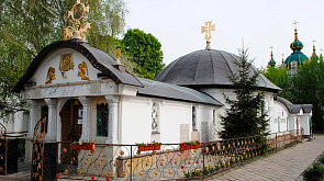 В Киеве снесли Владимиро-Ольгинскую часовню Десятинного храма УПЦ