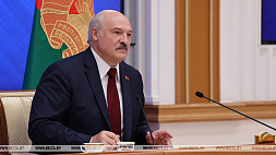 А. Лукашенко прокомментировал инцидент с Тимановской: Она бы сама этого не сделала, если бы ею не управляли