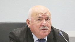 Лукашенко поздравил народного писателя Беларуси Николая Чергинца с 85-летием