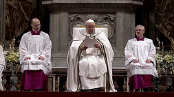 Папа Римский Франциск на рождественской мессе призвал к миру на Святой земле