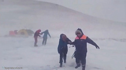 На Байкале в непогоду спасли 14 человек 