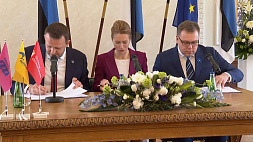 Премьер-министр Эстонии отказалась уходить в отставку из-за бизнеса мужа в России