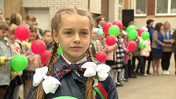 В гимназии № 36 г. Минска состоялась церемония посвящения в молодежные организации 