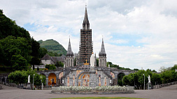 Сенат Франции предложил найти новое применение церквям из-за недостатка финансирования