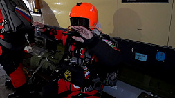 Рекордный прыжок: российские парашютисты готовятся приземлиться на Северный полюс из стратосферы