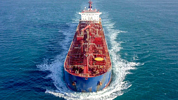 Мировые судоходные компании массово нарушают антироссийские нефтяные санкции