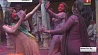 В Индии начали праздновать Холи