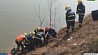 В Китае пассажирский автобус упал в водоем