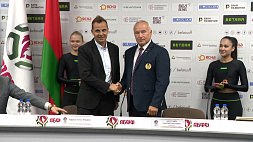 Карлос Алос Феррер официально возглавил сборную Беларуси по футболу