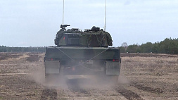 НАТО стягивают технику к границе Беларуси