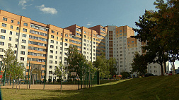 В Минске в этом году благоустроили более 800 дворов: обновили дорожное покрытие и тротуары, заменили заборы и скамейки