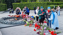 Украина перенесла День Победы на 8 мая