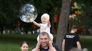 ФОТОФАКТ: В Беларуси празднуют Международный день защиты детей 