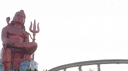 В Индии появилась гигантская статуя Шивы