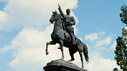 В Киеве предложили снести памятник Щорсу, но оставить коня