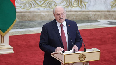 Лукашенко - гражданам: Беларуси как никогда нужны ваши понимание, доверие и собранность