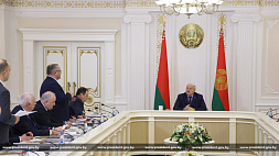 Большой разговор во Дворце Независимости о национальных интересах -  Президент Беларуси провел совещание с руководством Совмина