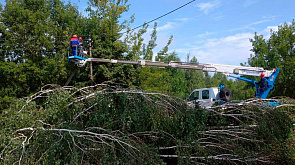 "Белэнерго": ураган повредил линии всех классов напряжения, восстановление электроснабжения займет время