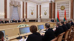 Лукашенко о белорусском подходе к обновлению Конституции: ни в одном государстве такого процесса не было