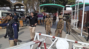 Geo TV: Взрыв в мечети в пакистанском Пешаваре совершил террорист-смертник