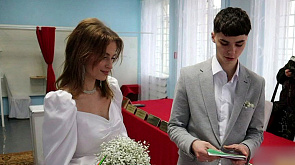 После свадьбы - на избирательный участок:  молодожены из Могилева и Борисова решили совместить приятное с полезным