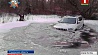 Jeep провалился под лед в воду на глубину около полуметра