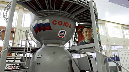 Александр Лукашенко побывал в копии российской части МКС в подмосковном Звездном городке