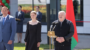 Лукашенко на открытии ФОК в Дзержинске: Чтобы вы не ходили по аптекам и больницам, мы строим центры здоровья