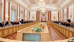 Лукашенко собрал большое совещание по образованию