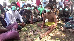 Десятки беженцев из Мьянмы спасли у берегов Индонезии