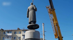 В Полтаве снесли памятник советскому генералу Зыгину