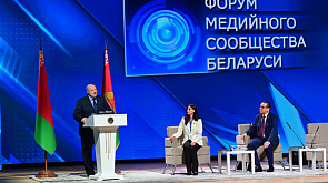Лукашенко: На журналистов надо опираться, быть ближе к ним, не прятаться