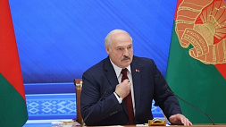 А. Лукашенко о том, благодаря чему экономика Беларуси развивается: Не обезумели и не ввели комендантский час