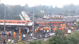 Страшная железнодорожная катастрофа в Индии - причины и последствия