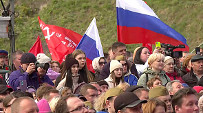Более 2 тыс. жителей Нарвы и гостей города пришли концерт "Берега Победы"
