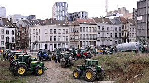 Аграрии на тракторах вновь блокировали улицы Брюсселя