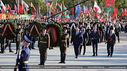 Александр Лукашенко принял участие в праздничных мероприятиях на площади Победы 