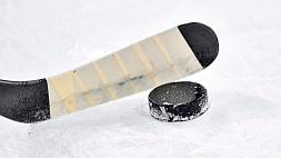 В Москве хоккеист умер прямо во время матча