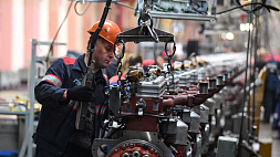 Лукашенко: Минский моторный завод адаптировался к непростым мировым экономическим условиям