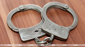 Правоохранители задержали двух подростков, которые работали курьерами мошенников