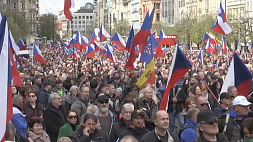 Чехи вышли на антиправительственный митинг против бедности