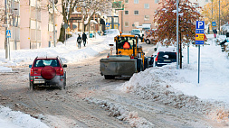 В ГАИ напомнили, как действовать на дороге во время проезда снегоуборочной техники