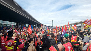 Очередной акцией протеста грозят работники аэропорта Шарль де Голль в Париже 