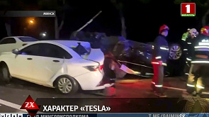 В Минске водитель Tesla попал в ДТП и разбил 5 автомобилей