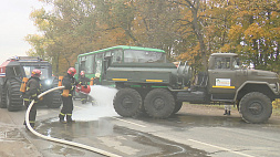 Авария на производстве, горящая цистерна и помощь раненым - масштабные учения МЧС прошли в Пуховичском районе