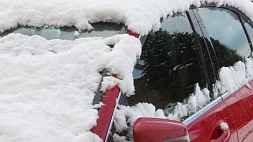 Как убрать лед с лобового стекла автомобиля без скребка и щетки - простой и проверенный способ