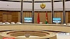 Журналисты готовятся к пресс-конференции Александра Лукашенко
